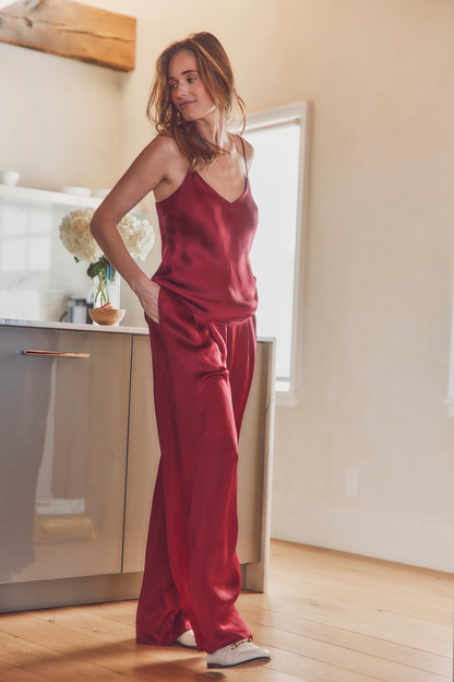 Lulu Wide-Leg Pant