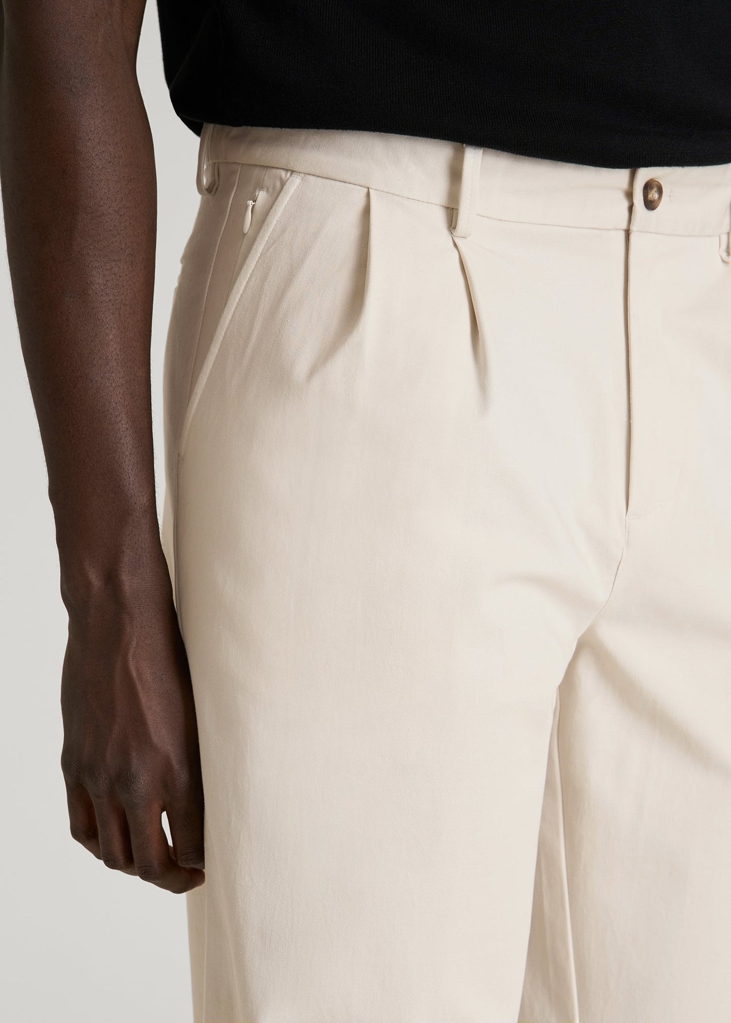 Stretch Commuter Pleated Chino for Tall Men in White Sand